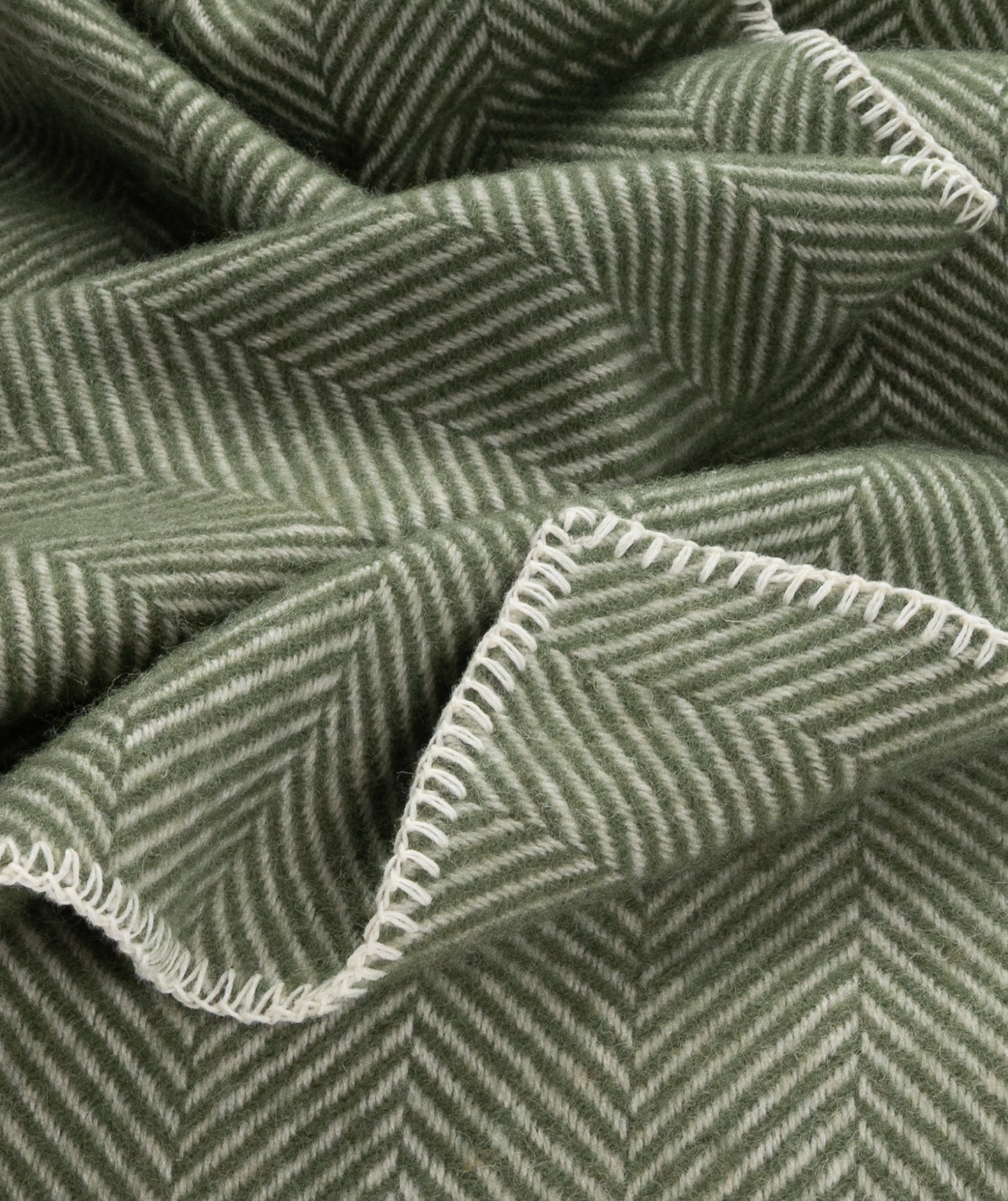 Highland Tweeds BIG Throw ~ Evergreen Herringbone ~-Throws and Blankets-[bar code]-Prince of Scots
