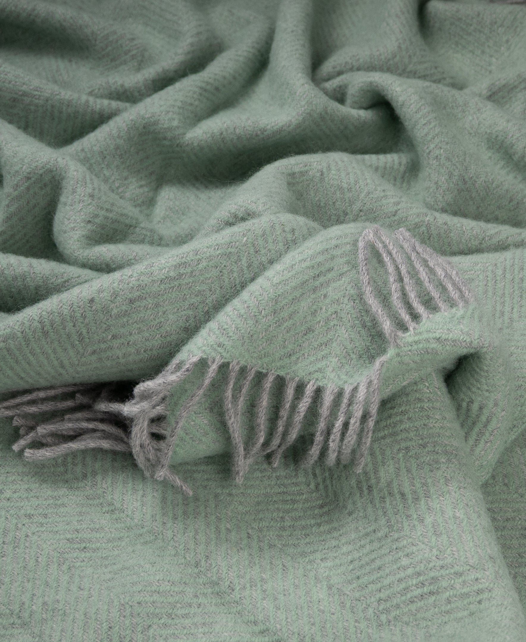 Highland Tweeds Herringbone Pure New Wool Throw ~ Basil ~-Throws and Blankets-[bar code]-Prince of Scots