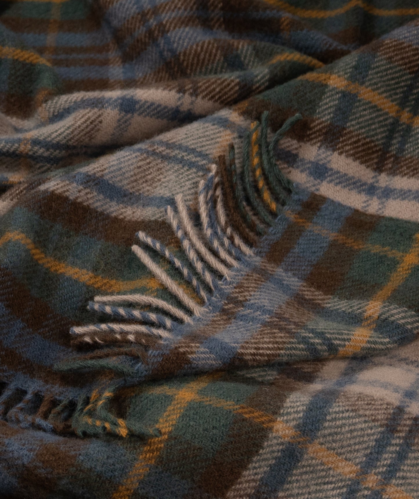 Highland Tweeds New Wool Fluffy Throw ~Antique Dress Gordon ~-Throws and Blankets-[bar code]-Prince of Scots
