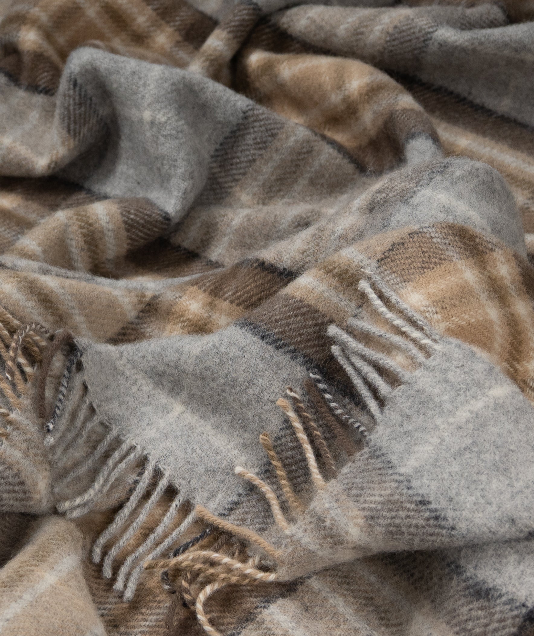 Highland Tweeds Pure New Wool Fluffy Throw ~ McKellar ~-Throws and Blankets-[bar code]-Prince of Scots