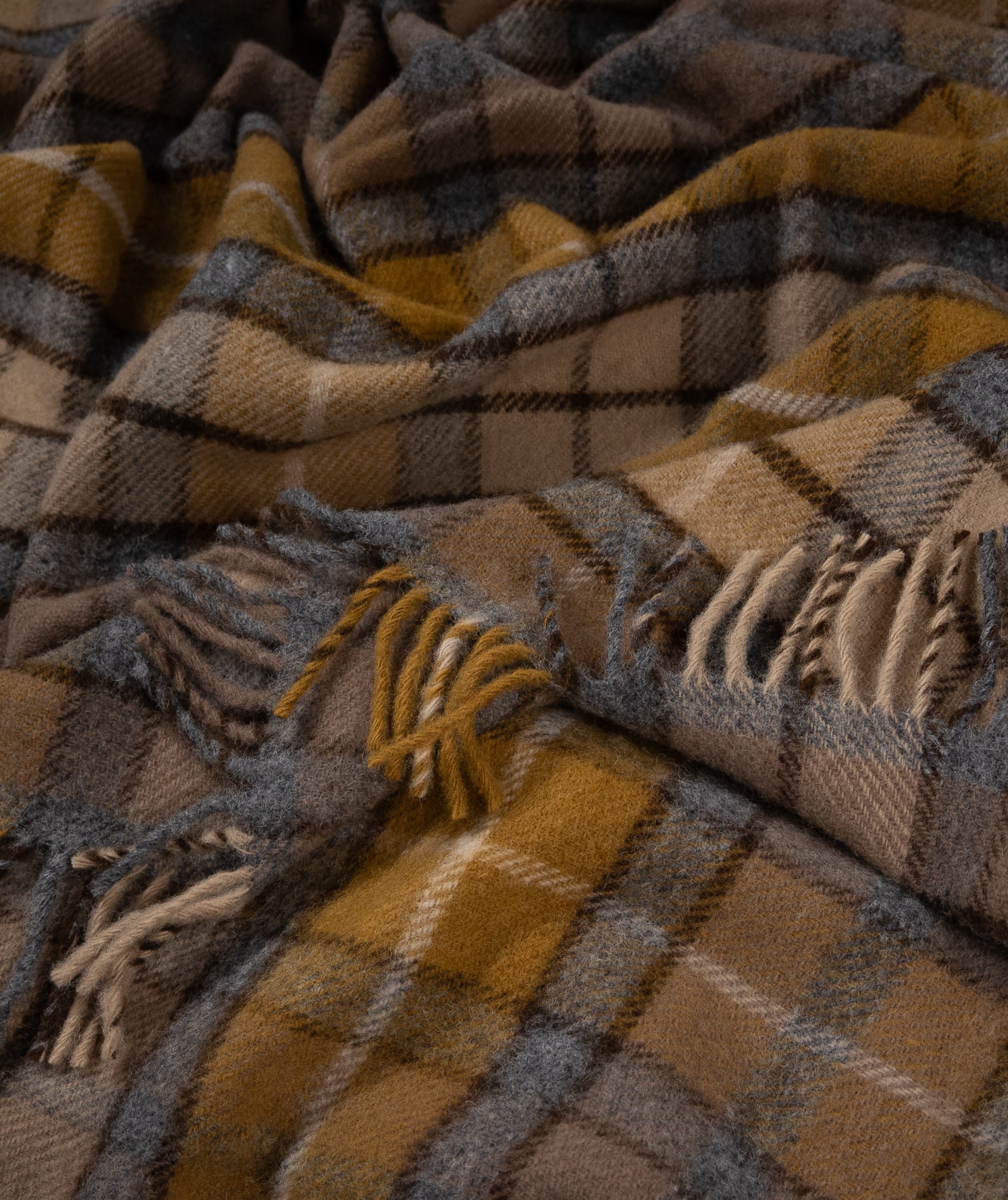 Highland Tweeds Pure New Wool Fluffy Throw ~ Natural Buchanan ~-Throws and Blankets-[bar code]-Prince of Scots