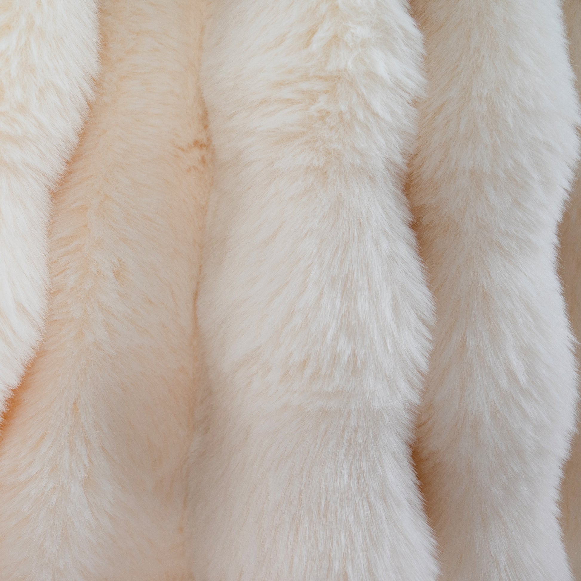 Southampton Home Cloud Throw ~ Champagne Mist ~-Throws and Blankets-[bar code]-Prince of Scots