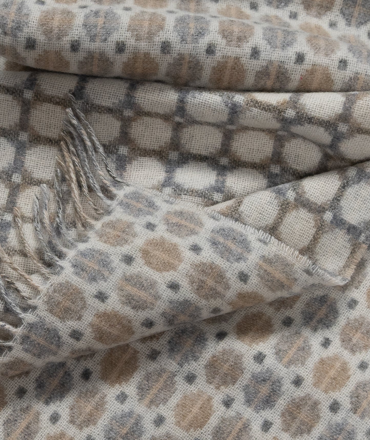 Southampton Home Merino Wool Medallion (Natural)-Throws and Blankets-[bar code]-Prince of Scots