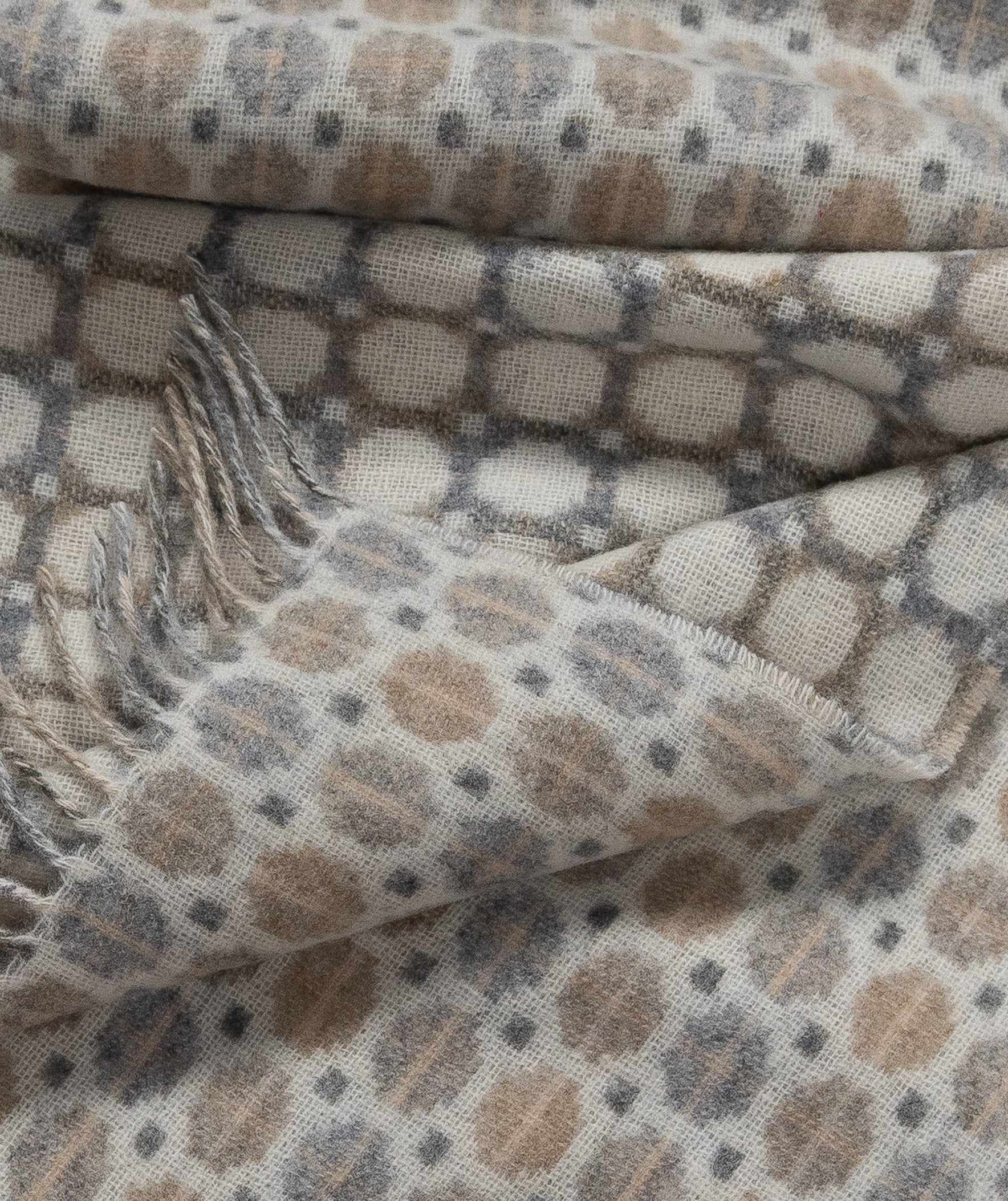 Southampton Home Merino Wool Medallion (Natural)-Throws and Blankets-[bar code]-Prince of Scots