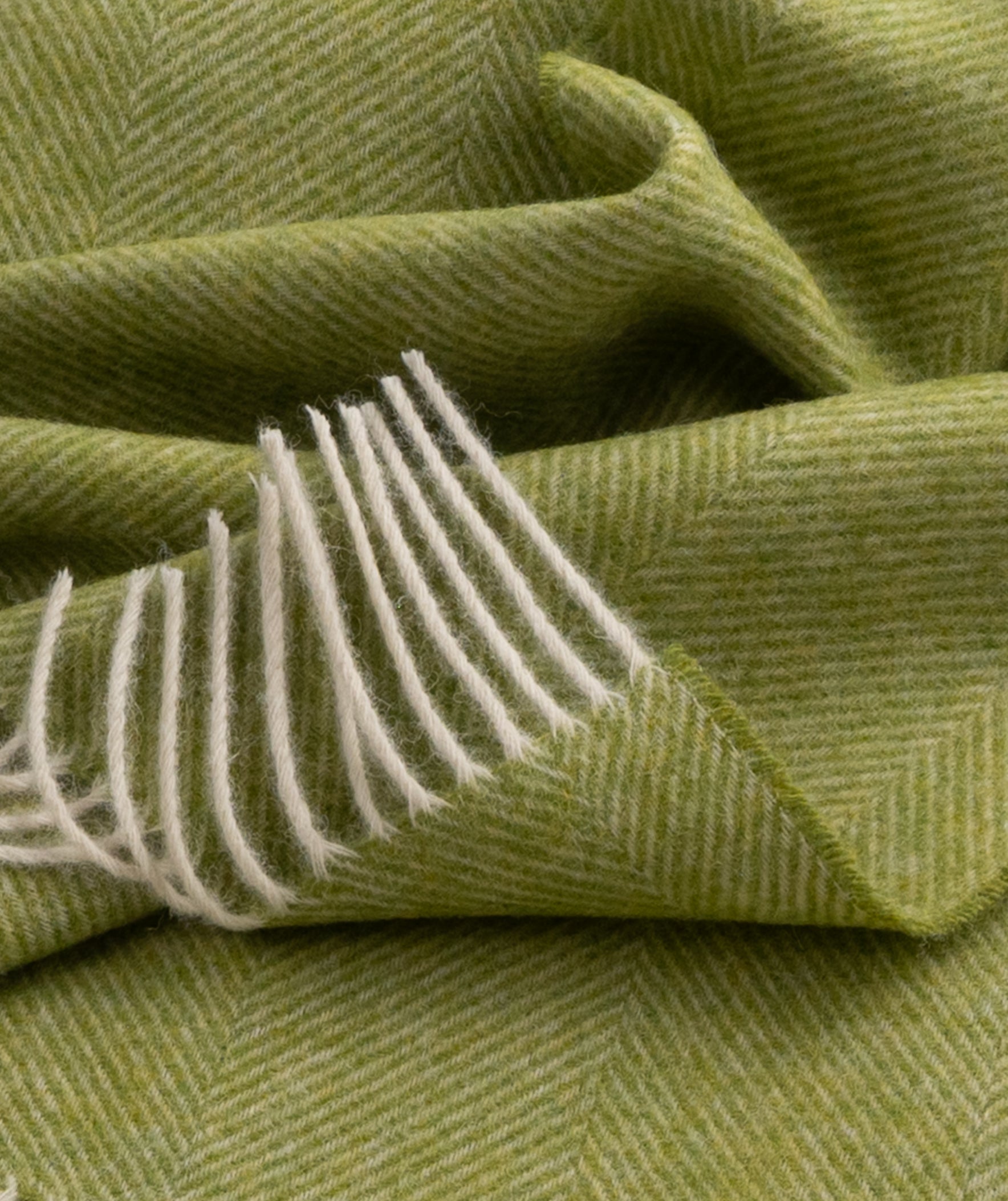 Southampton Home Shetland Lambswool Herringbone Throw – Lime | Woven in England-Throws and Blankets-[bar code]-Prince of Scots